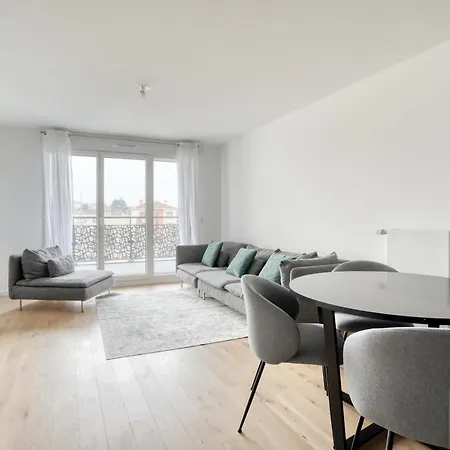 C Est Votre Maison Rueil-Malmaison Extérieur photo
